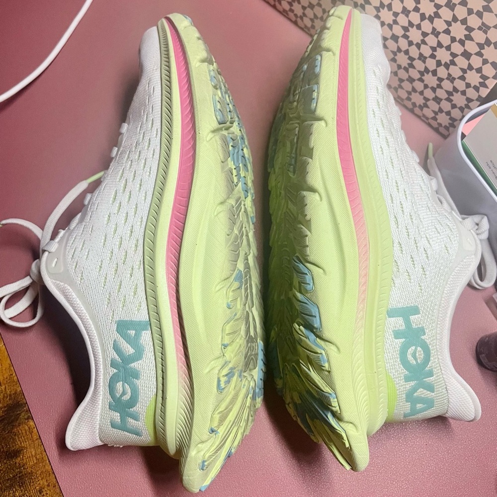 Kawana Hoka Sneakers